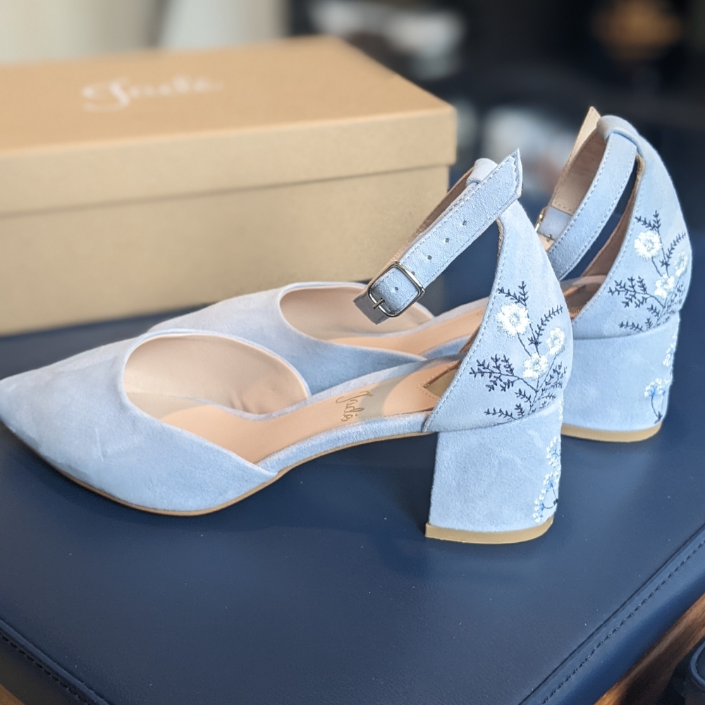 2" Powder Blue Heels with Embroidery-size 7